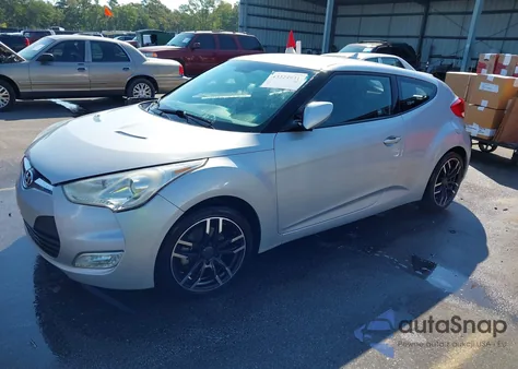2014 Hyundai Veloster Base W/Black z USA, uszkodzony, nr VIN KMHTC6AD8EU203741